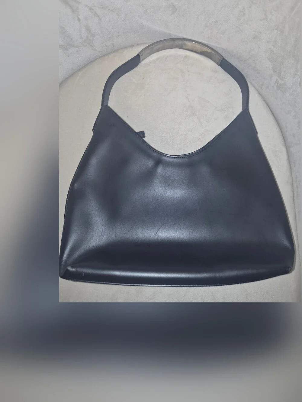 VINTAGE - Gucci Black Leather Shoulder Hobo Bag with Silver Metal Accent